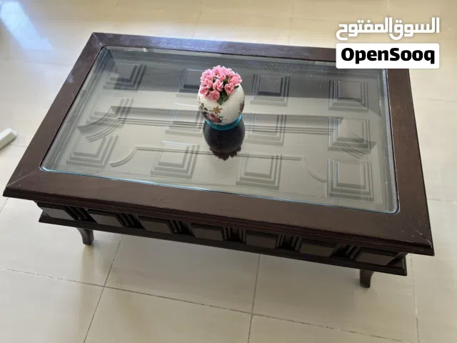 طقم طاولات زان بالكامل مع سطح زجاجي للبيع