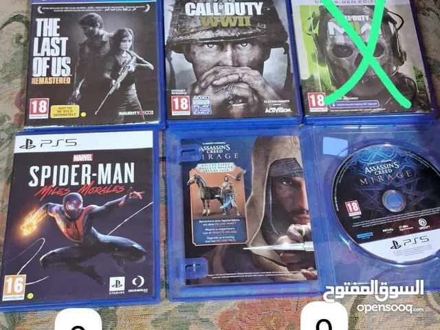 للبيع مستلزمات سوني فور وفايف وثري اجهزه نضيف ومافيهم مشاكل مع قيور اصلي ووايرات جديده وكل شي نضيف