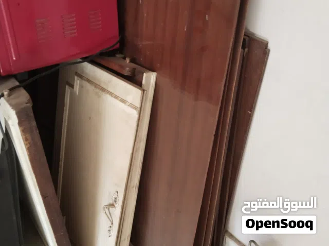 دولاب ابيض خشب زان احمر كبير للبيع