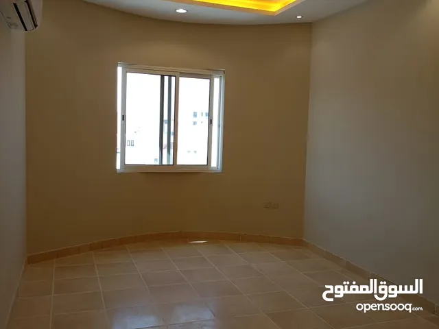شقة للايجار*   الموقع*الرياض حي العارض   الدور الثاني  موجود مصعد  *مكونه من :*  2 غرفتين نوم  *2 حم