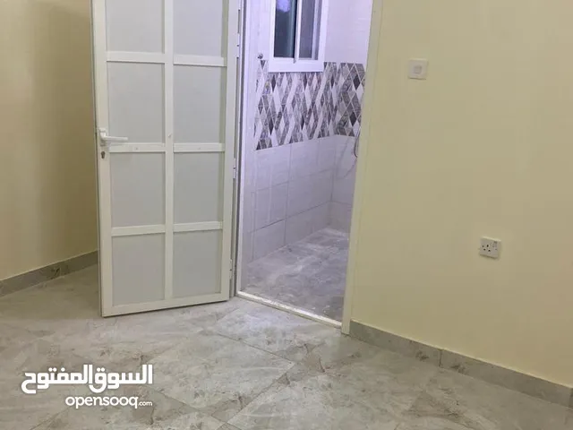 90 m2 3 Bedrooms Apartments for Rent in Doha Al Mansoura