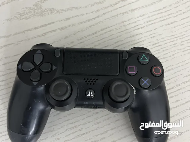 يد بليستيشن 4 مستعمله