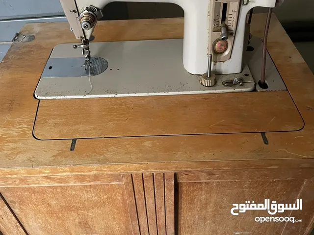 مجموعة انتيكا لماكينات خياطه سينجر قديمة ومميزه