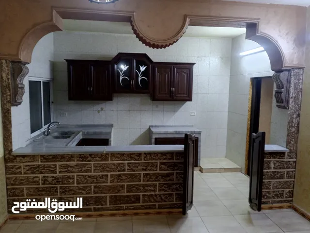 120 m2 3 Bedrooms Apartments for Rent in Zarqa Jabal Tareq