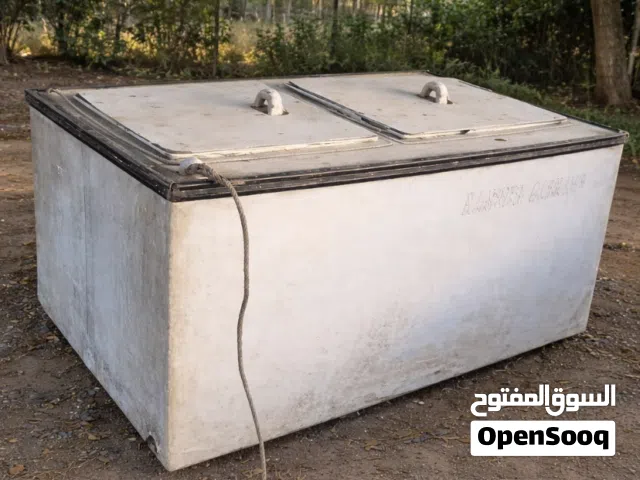 ثلاجة سمك للبيع