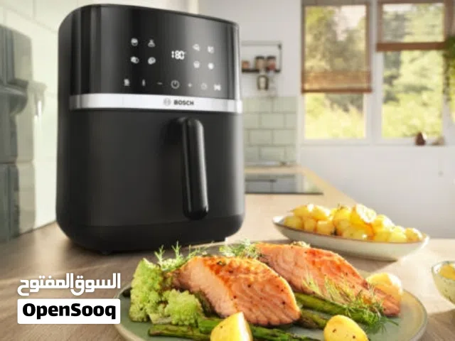 قلاية هوائية بوش 6.1 لتر 7 برامج شاشة لمس قلي صحي بالهواء الساخن لون أسود السعر شامل التوصيل