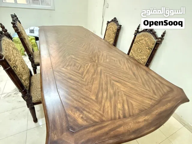 سفرة كبيرة طعام