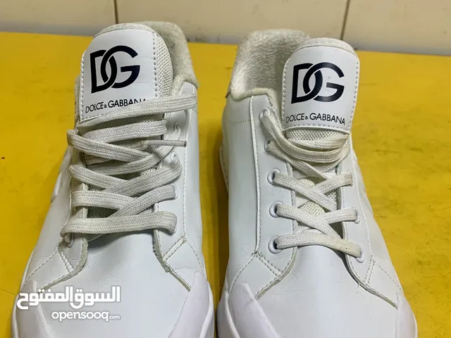 Shoes branded for man