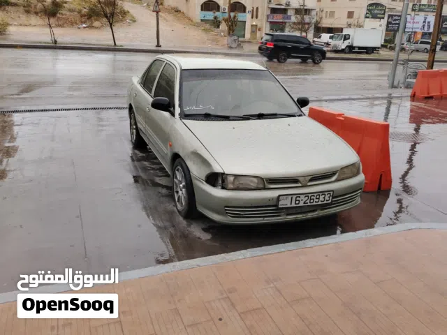 1995 ميتسوبيشي لانسر GLX