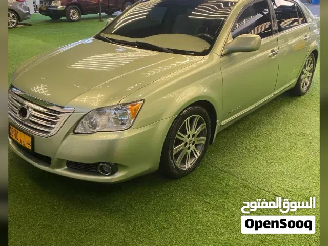 تويوتا افالون 2006 XLE صالون سيدان لون أخضر مع مواصفات يابانية بحالة ممتازة