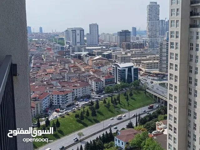 شقة "جديدة" بموقع ممتاز باسطنبول 120 م2 غرفتين وحمامين