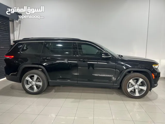2022 جيب جراند شيروكى L Limited 4X2