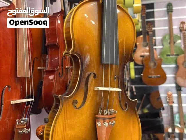 كمان خشب ايطالي مستعمل شهرين يحتوي على كمان وشنته وقوس