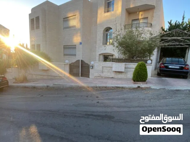 فيلا مفروشه مستقله للايجار الشهري أو السنوي في الكرسي