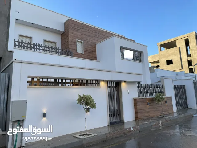 485m2 More than 6 bedrooms Villa for Sale in Tripoli Salah Al-Din