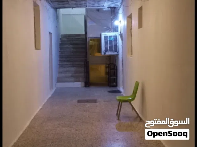 شقة طابق 1 غرفتين وصالة   وطابق ثالث