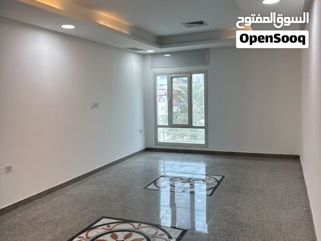 200 m2 3 Bedrooms Apartments for Rent in Hawally Salmiya