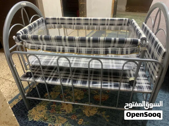 تخت اطفال مستعمل
