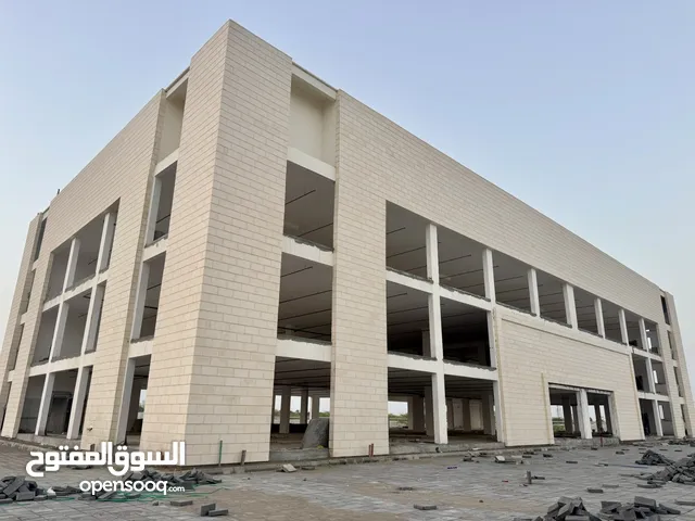 معرض للايجار في الثرمد بالقرب من دوار القاعده