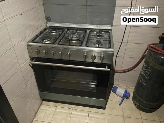 فرن مستعمل 3 اشهر وقابل