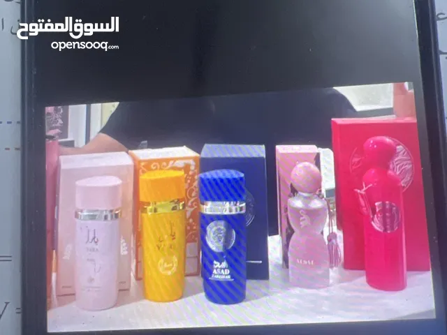 عطر للبيع عطر العصه و مثل ماتشوف سعر الواحد 5000توصيل النجف فقط 3