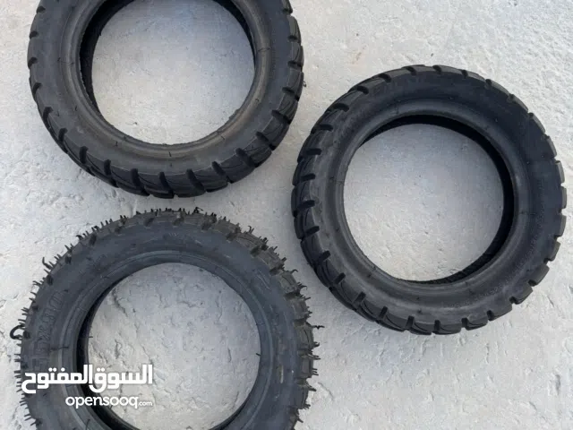 للبيع تواير  اثنين مستعملين واحد جديد السعر 15bd وقابل