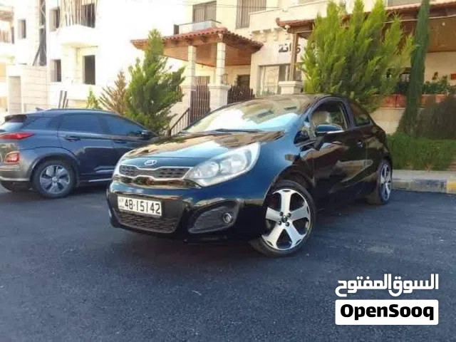 2015 كيا ريو Standard