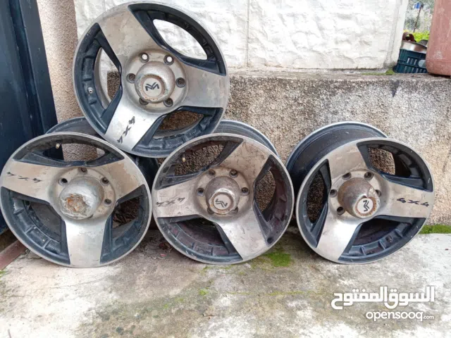 طقم جنط الاكسل 15 مع سبير للبيع فاضي