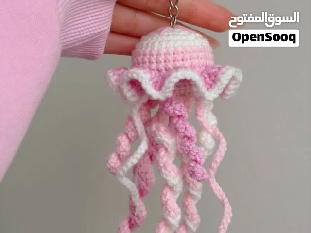يتوفر ميداليات حسب الطلب واذا حبيت تشوف أشياء أكثر