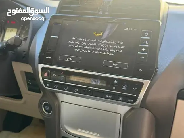 Toyota Hilux DLX in Al Riyadh