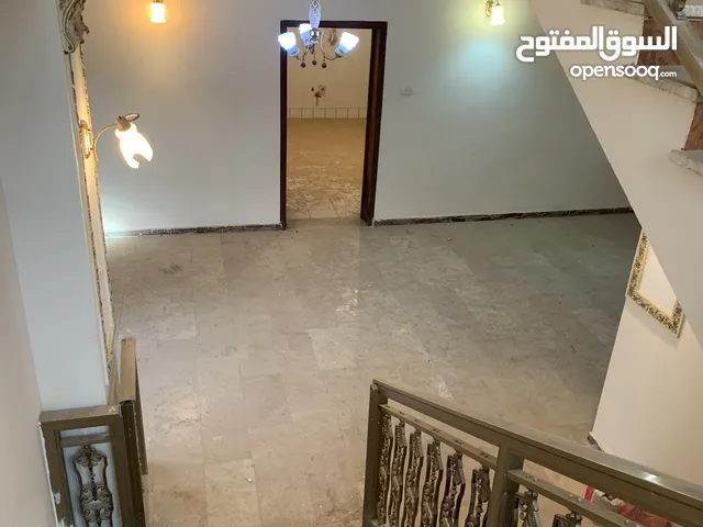 350 m2 More than 6 bedrooms Villa for Rent in Tripoli Al-Sareem