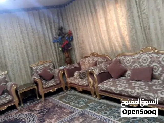 طقم كنب مستعمل منجد جديد نضيف 9مقاعد  ثلاثيه +ثنائيه عدد 2+مفرده عدد2 موجود ب عمان ضاحيه الحاج حسن