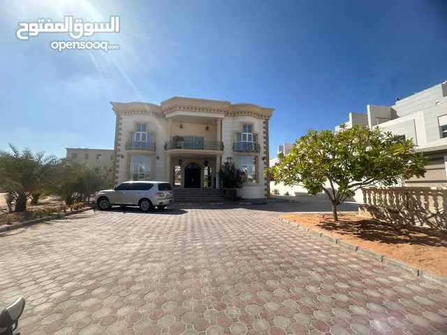 750 m2 More than 6 bedrooms Villa for Sale in Abu Dhabi Mohamed Bin Zayed City