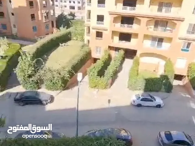 شقه مميزه للسكن في كومبوند رحاب اكتوبر امام نادي الشرطه حدائق اكتوبر