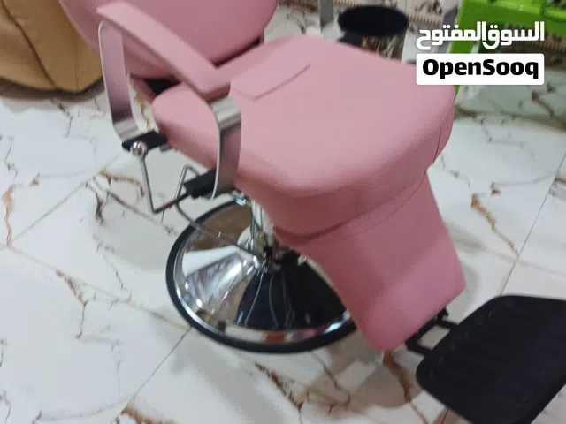 ميز مع امرايات مع كرسي مال صالون مع عربانه