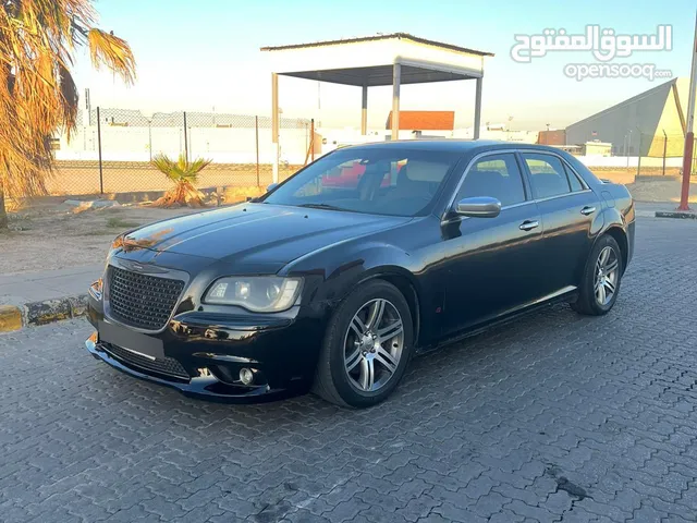 Used Chrysler 300 in Farwaniya