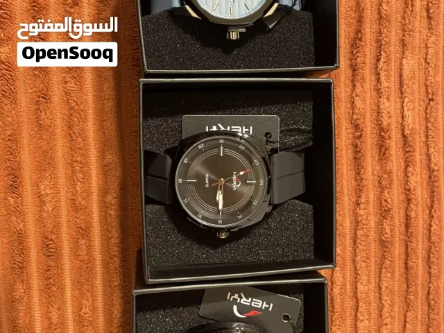 ساعات فخمة رجالية جديدة غير مستعملة متوفرة بتلاثة ألوان فخمة وجميلة صناعة صينية درجة أولى