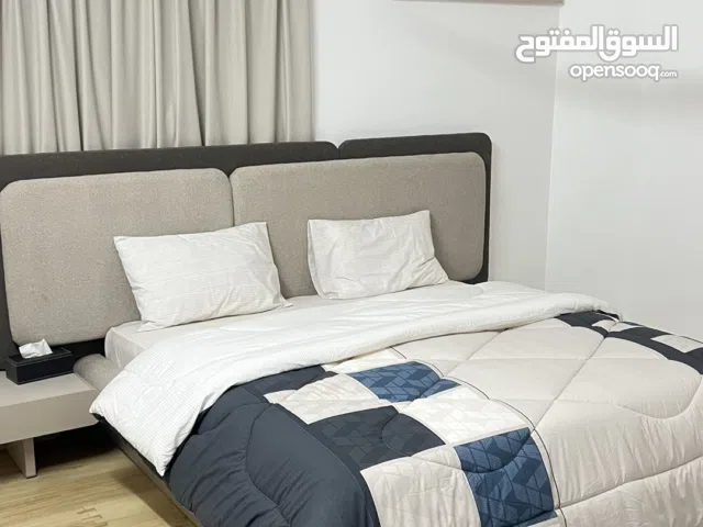 عدد 7 غرف نوم متكاملة اثاث مستعمل شهرين فقط