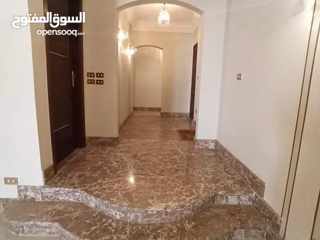 255 m2 More than 6 bedrooms Apartments for Sale in Giza Haram