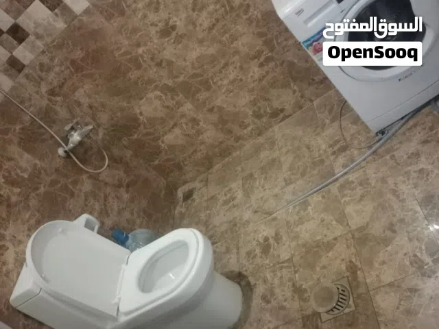 غرفه للإيجار شامله