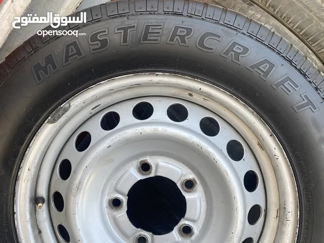 طقم كوشوك 18 القياس 265،60،18 التاريخ نهايه 2019 مكان التصنيع امريكي نوع الماركة ماستر كرفت طقم نخم