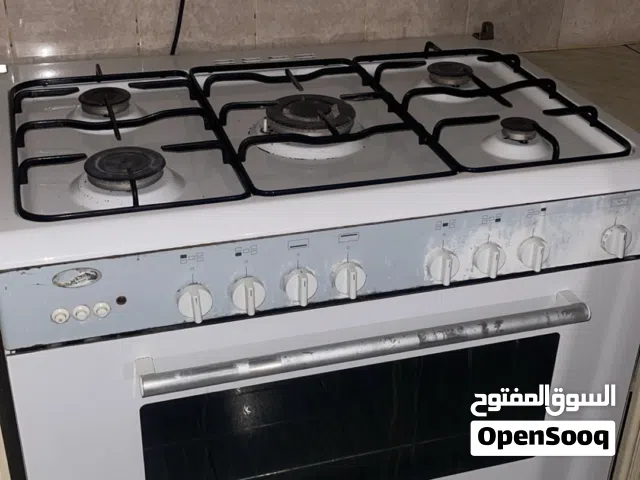 فرن مستعمل بحالة ممتازة ونظيف
