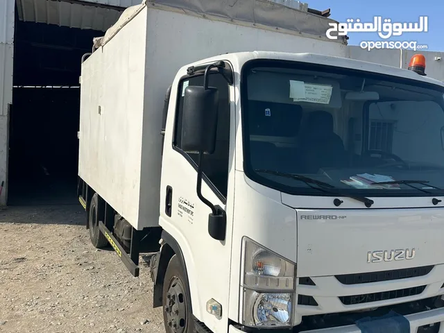 Box Isuzu 2022 in Muscat