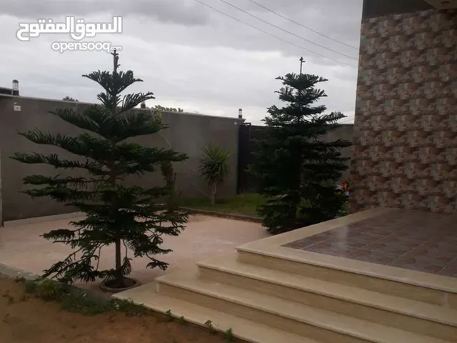 185 m2 4 Bedrooms Townhouse for Rent in Tripoli Wadi Al-Rabi