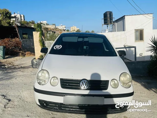 بولو 2004 للبيع