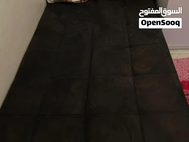 كنبة للبيع