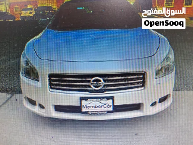 2010 Nissan Maxima Standard