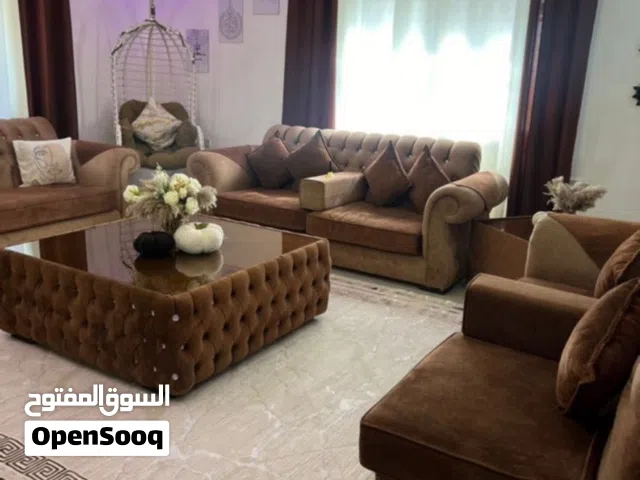 طقم كنب للبيع بحالة جيدة