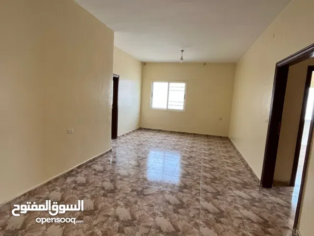 شقة للايجار، في حي الزواهرة، شارع الأميرة بسمة، بالقرب من دوار خميس.