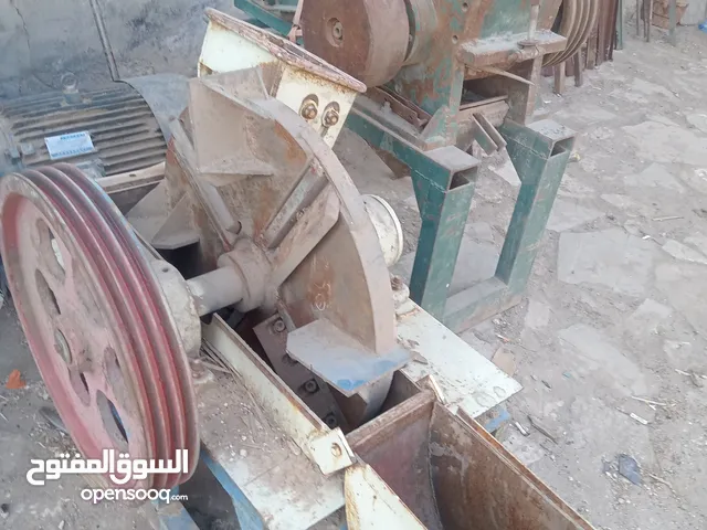 ماكينه فرم شجر وخشب وماكينه تنعيم بلاستيك